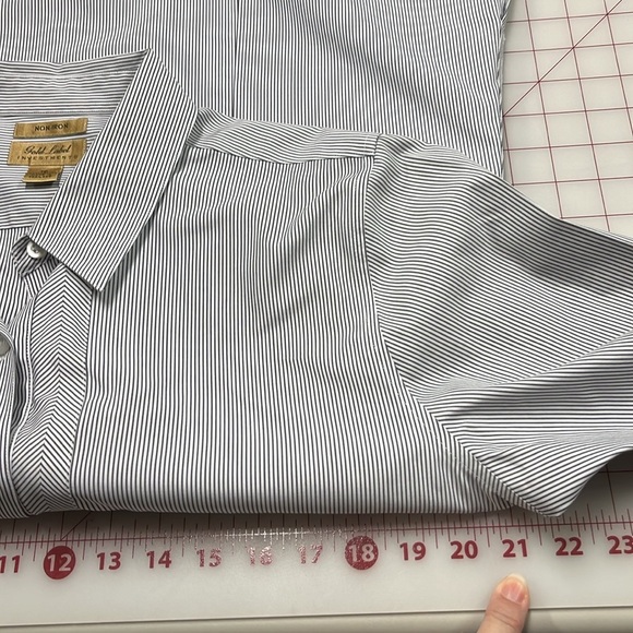 GOLD LABEL INVESTMENTS Non- Iron Chevron/Stripe Cotton BLK/WHT Career Blouse 16 - Picture 15 of 16
